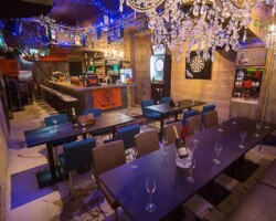 ☆★シャンデリア輝くオシャレな空間で思い通りのパーティーを実現★☆